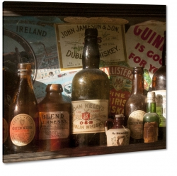 alkohol, stare butelki, whisky, piwo, pub, bar