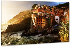 cinque terre, riomaggiore, miasto na wzgrzu, wochy, italia, budynki, kolorowe, zatoka, skay, klif