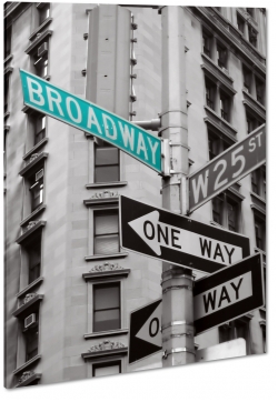 broadway, manhattan, nowy jork, new york, usa, ulica, street, one way, kierunek, znak, szary